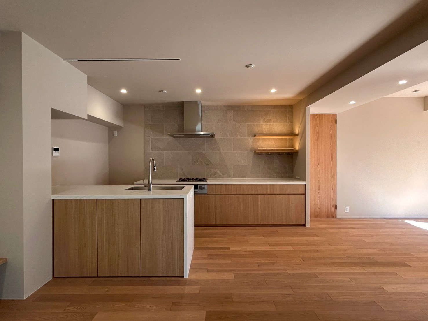 【施工事例】61㎡フルスケルトンリノベ事例|ジャパンディ×造作キッチンの住まい 画像