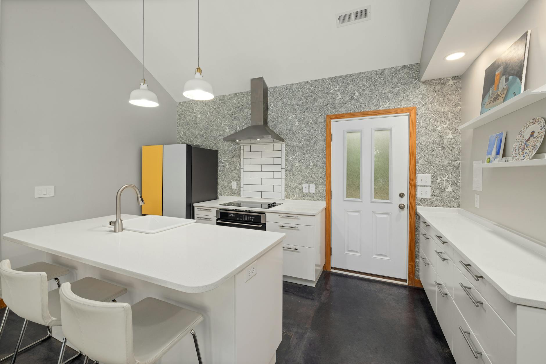 キッチンリノベーション費用相場と間取り変更の注意点 画像